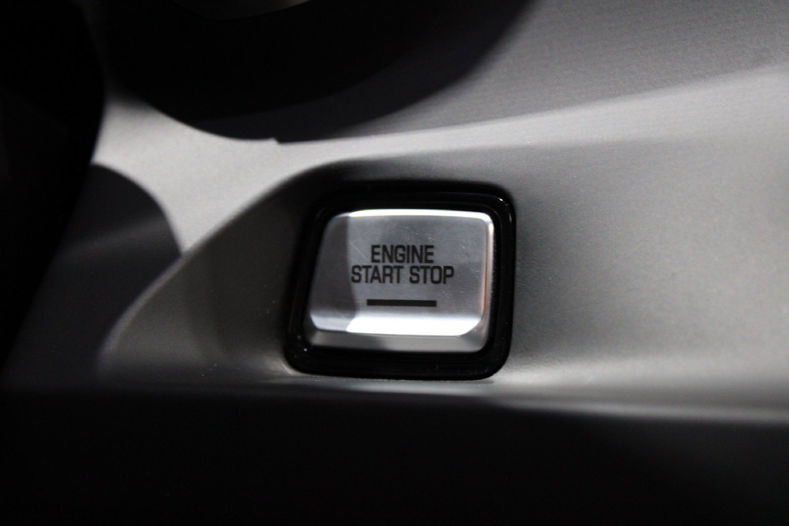 Used 2019 Chevrolet Camaro ZL1 RWD image 24