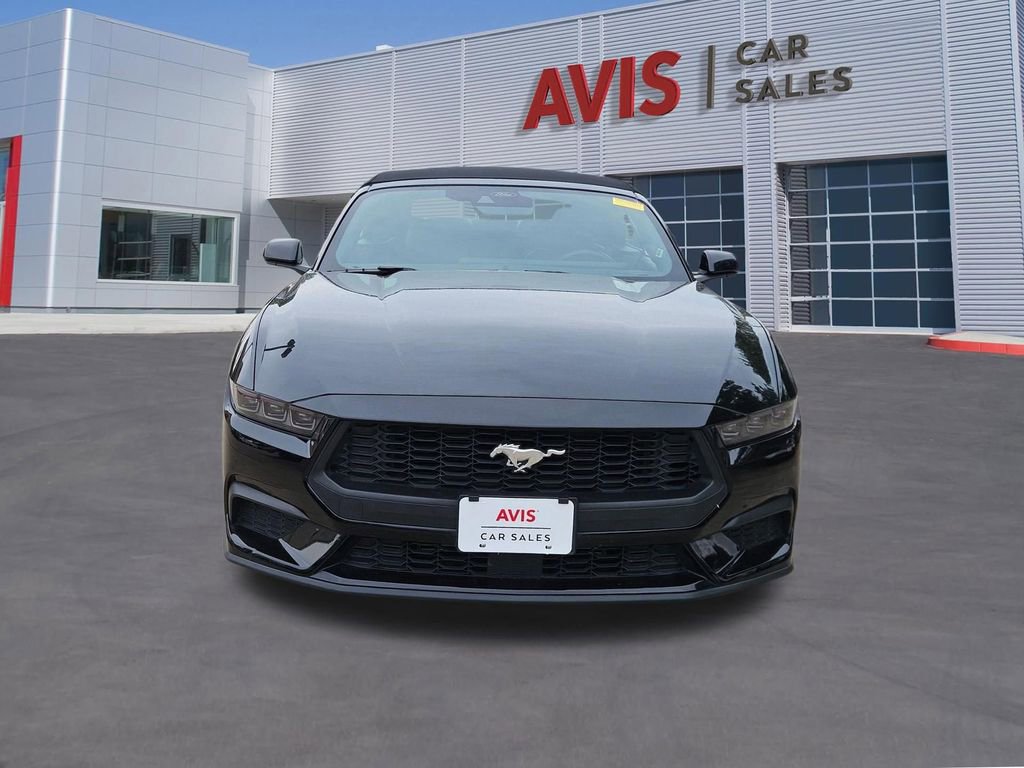 Used 2025 Ford Mustang Premium RWD image 10