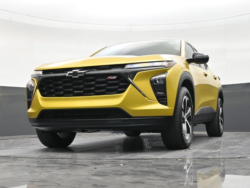 Used 2024 Chevrolet Trax RS FWD image 27