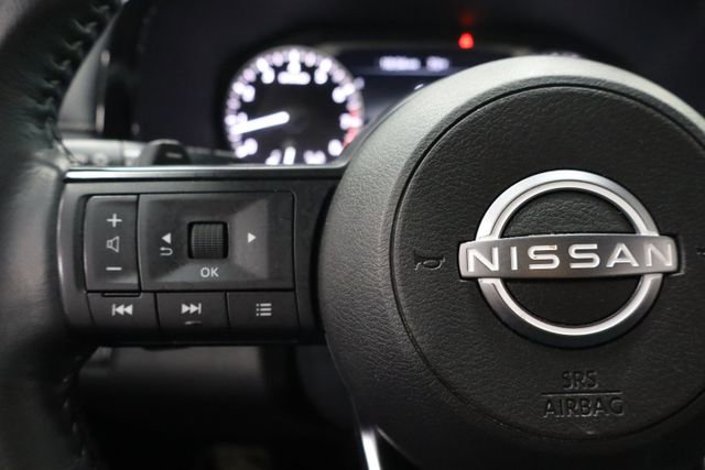 Used 2024 Nissan Pathfinder SV image 19