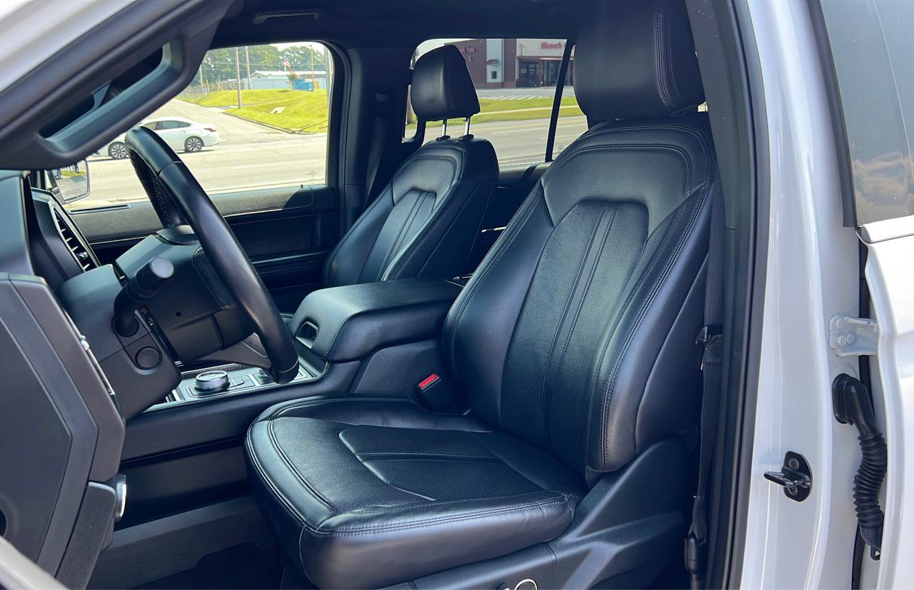 Used 2021 Ford Expedition Max Limited image 14