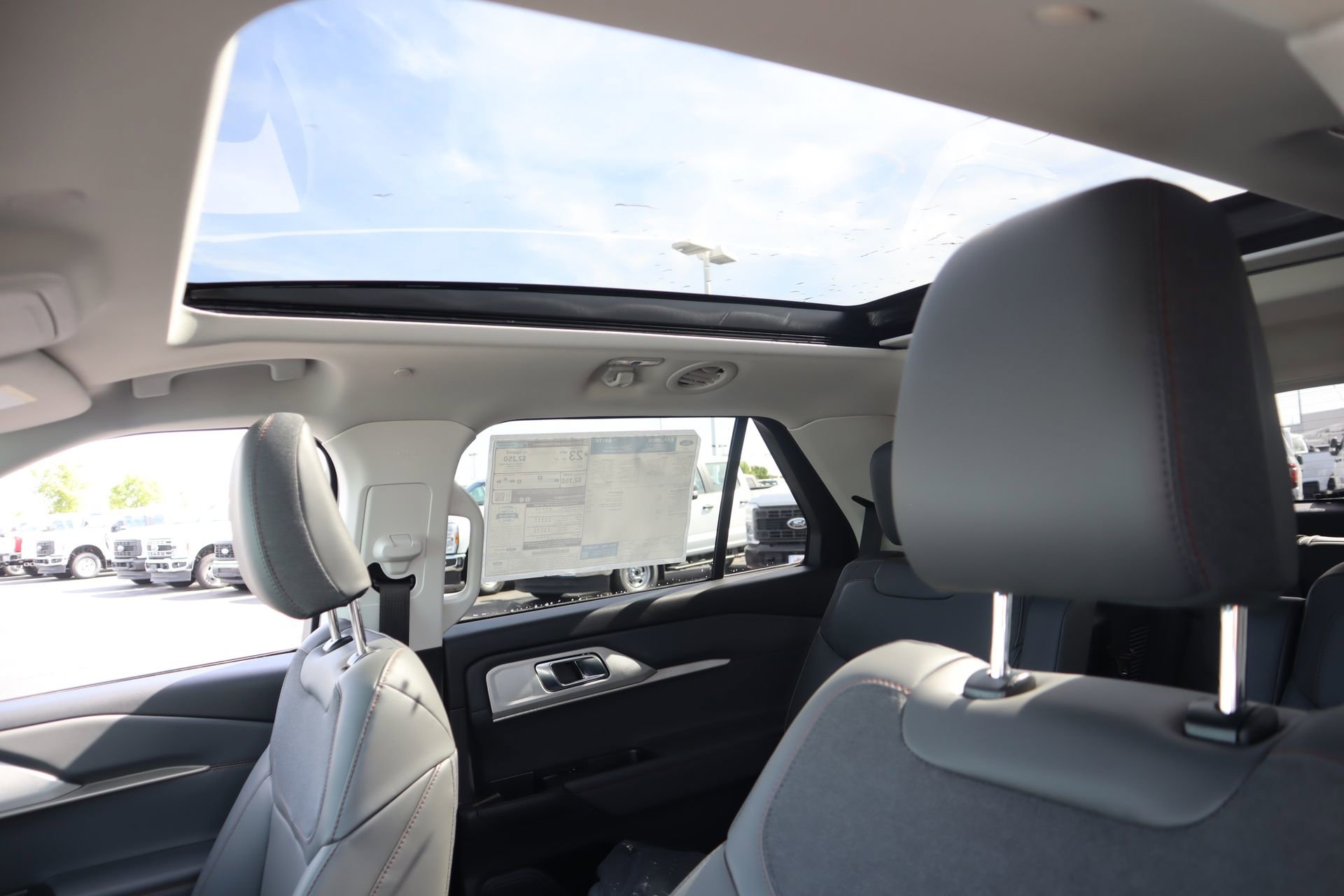 New 2026 Ford Explorer Active AWD/4WD image 17