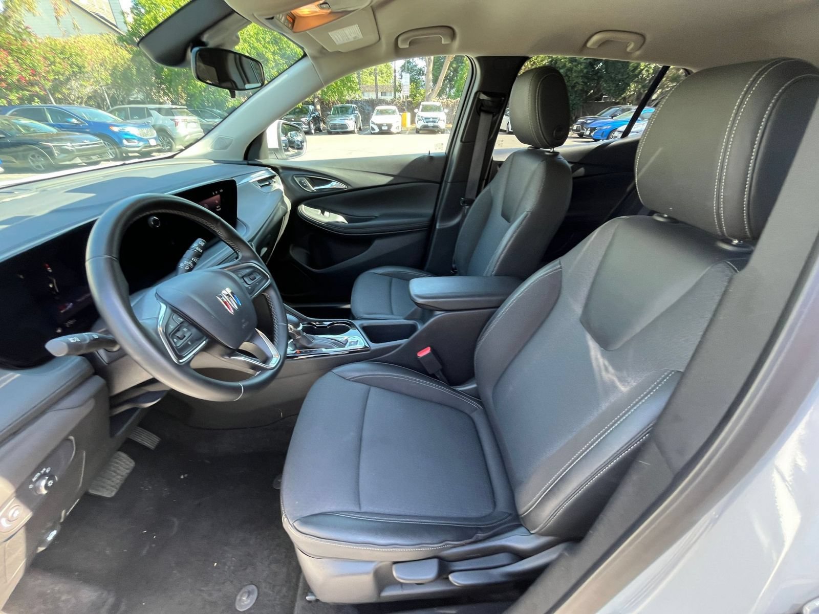 Used 2025 Buick Encore GX Preferred FWD image 25