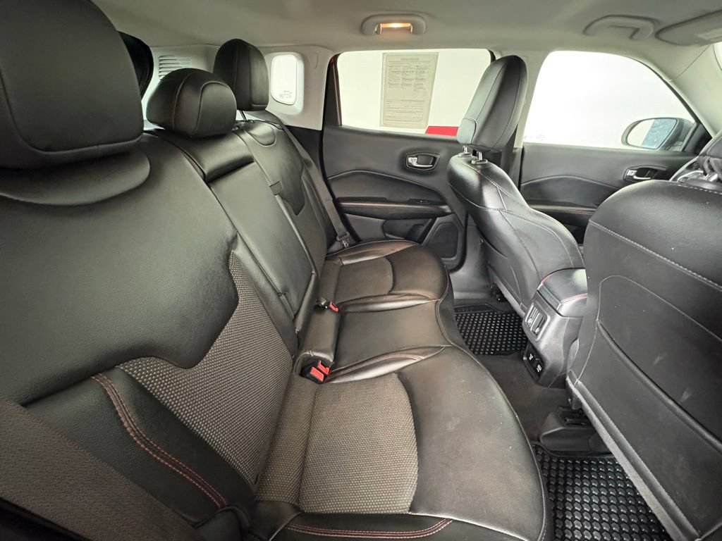 Used 2020 Jeep Compass Trailhawk AWD/4WD image 42