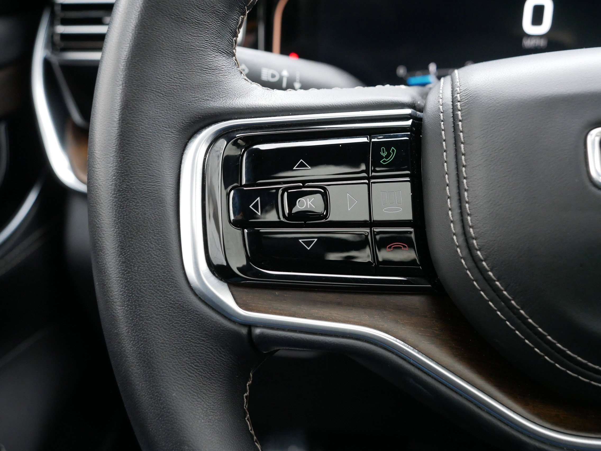 Used 2023 Jeep Grand Wagoneer Series II image 31