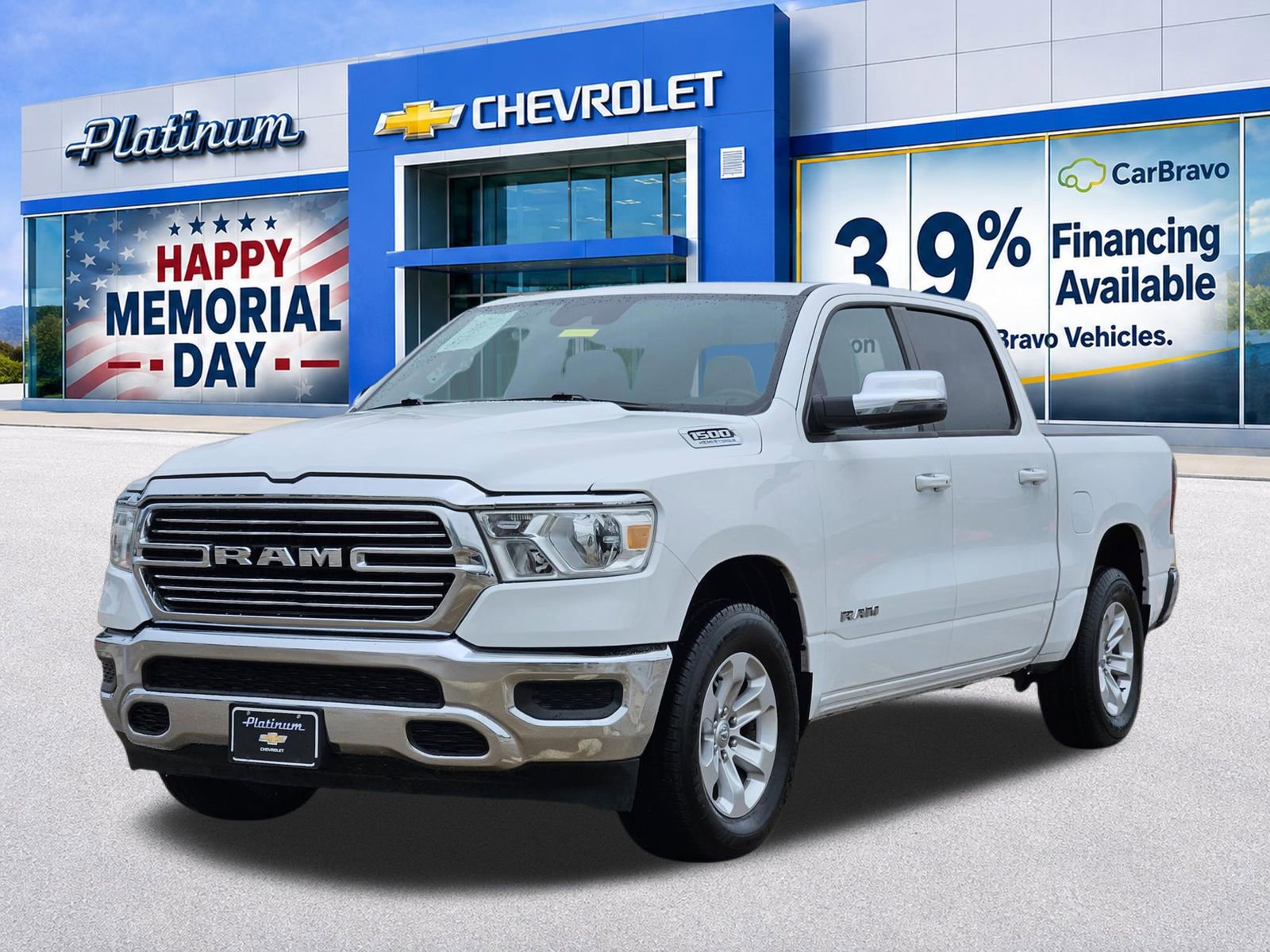 Used 2024 RAM 1500 Laramie RWD image 2