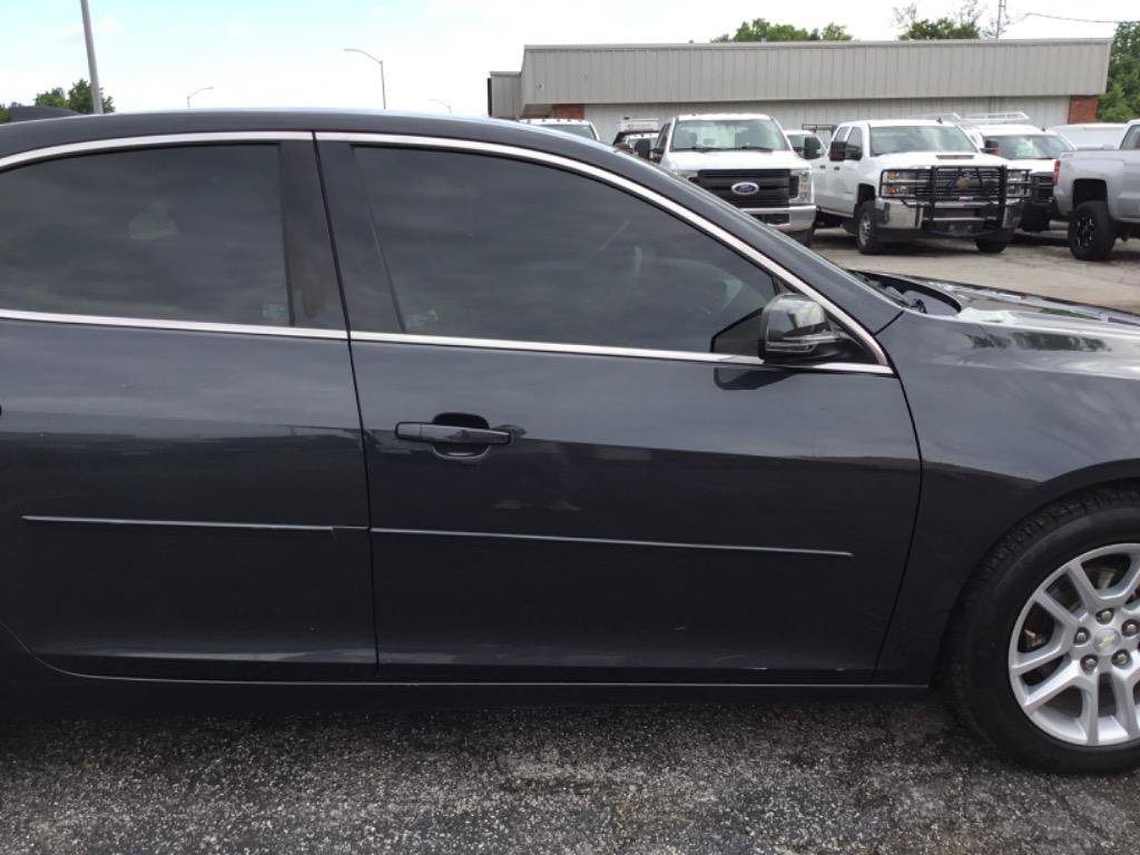 Used 2015 Chevrolet Malibu LT w/ Power Convenience Package FWD image 11
