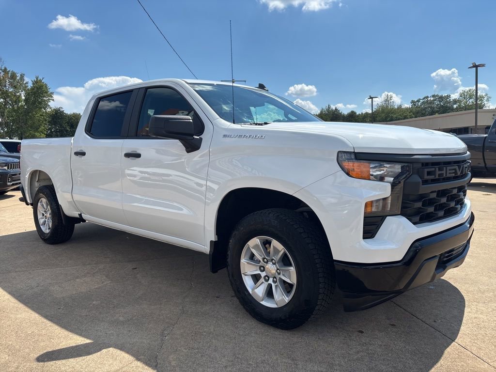 Used 2024 Chevrolet Silverado 1500 W/T w/ WT Value Package image 3