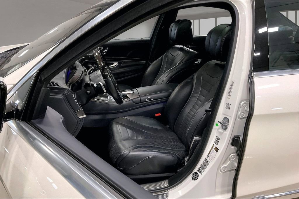 Used 2020 Mercedes-Benz S 560 4MATIC Sedan image 21