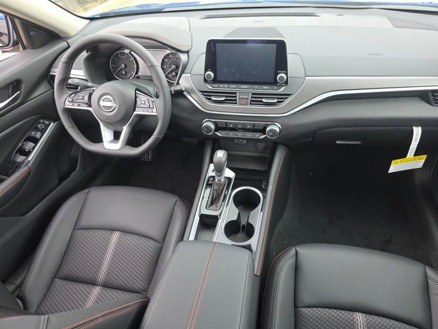 New 2025 Nissan Altima 2.5 SR image 14