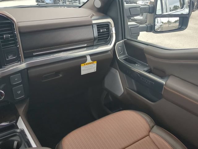 New 2026 Ford F350 King Ranch w/ Chrome Package AWD/4WD image 18