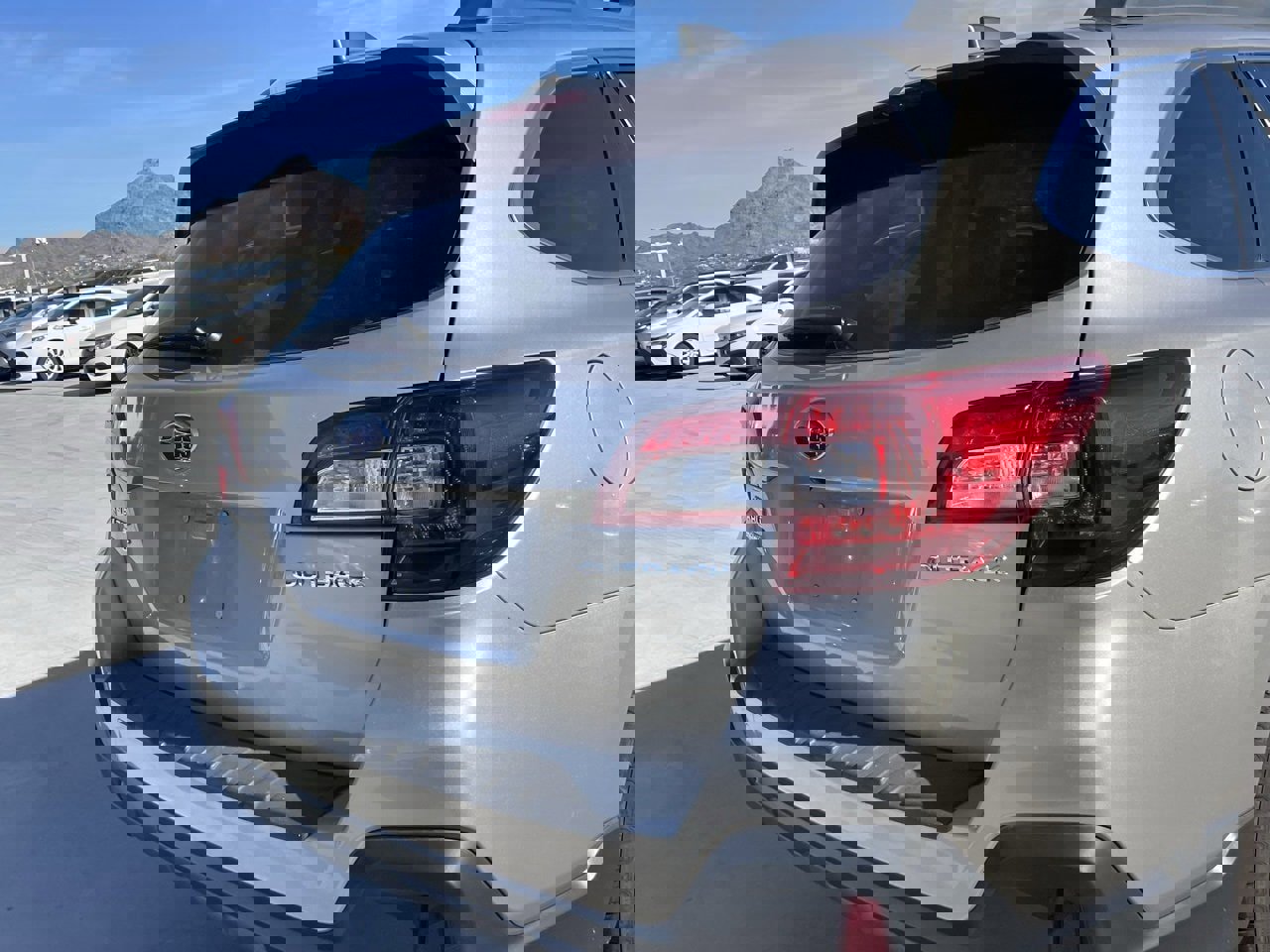 Used 2019 Subaru Outback 2.5i Limited image 4