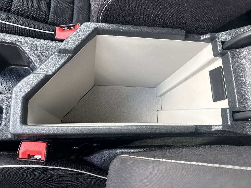 Used 2024 Volkswagen Jetta Sport image 34