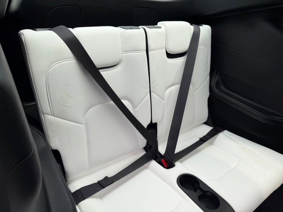 Used 2024 Tesla Model Y Long Range image 40