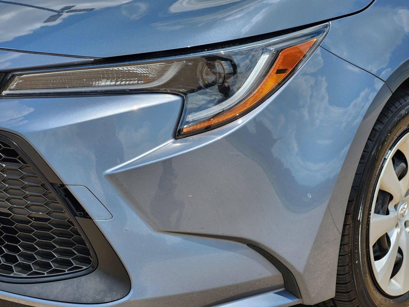 Used 2022 Toyota Corolla LE FWD image 10