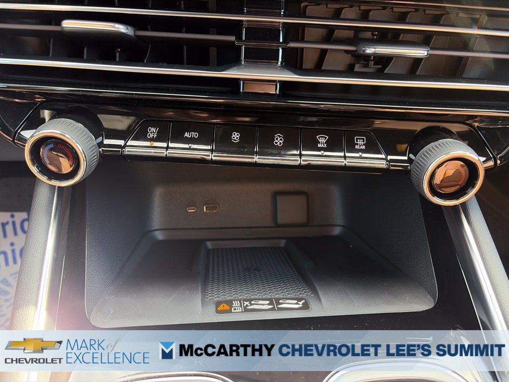 New 2027 Chevrolet Traverse Z71 w/ Enhanced Driving Package AWD/4WD image 15