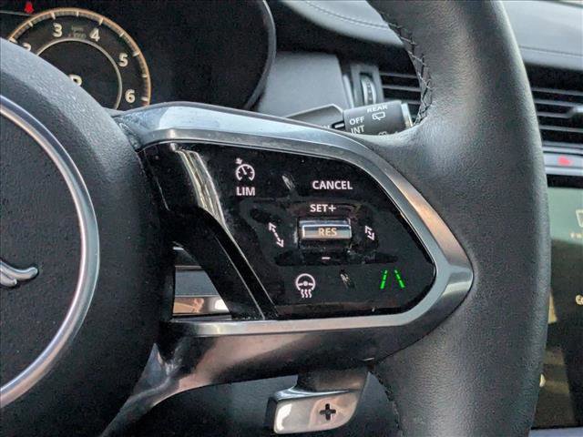 Used 2024 Jaguar E-PACE R-Dynamic SE image 5