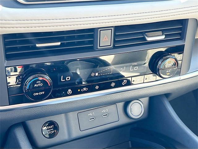 New 2026 Nissan Rogue SV image 8