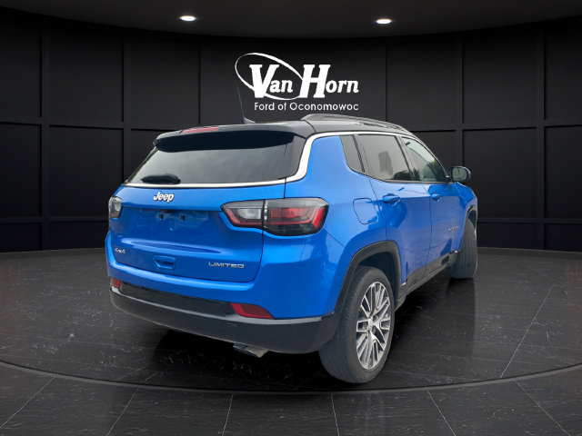Used 2022 Jeep Compass Limited w/ Elite Group AWD/4WD image 7