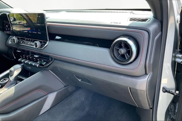 Used 2024 Chevrolet Colorado Z71 w/ Advanced Trailering Package image 18