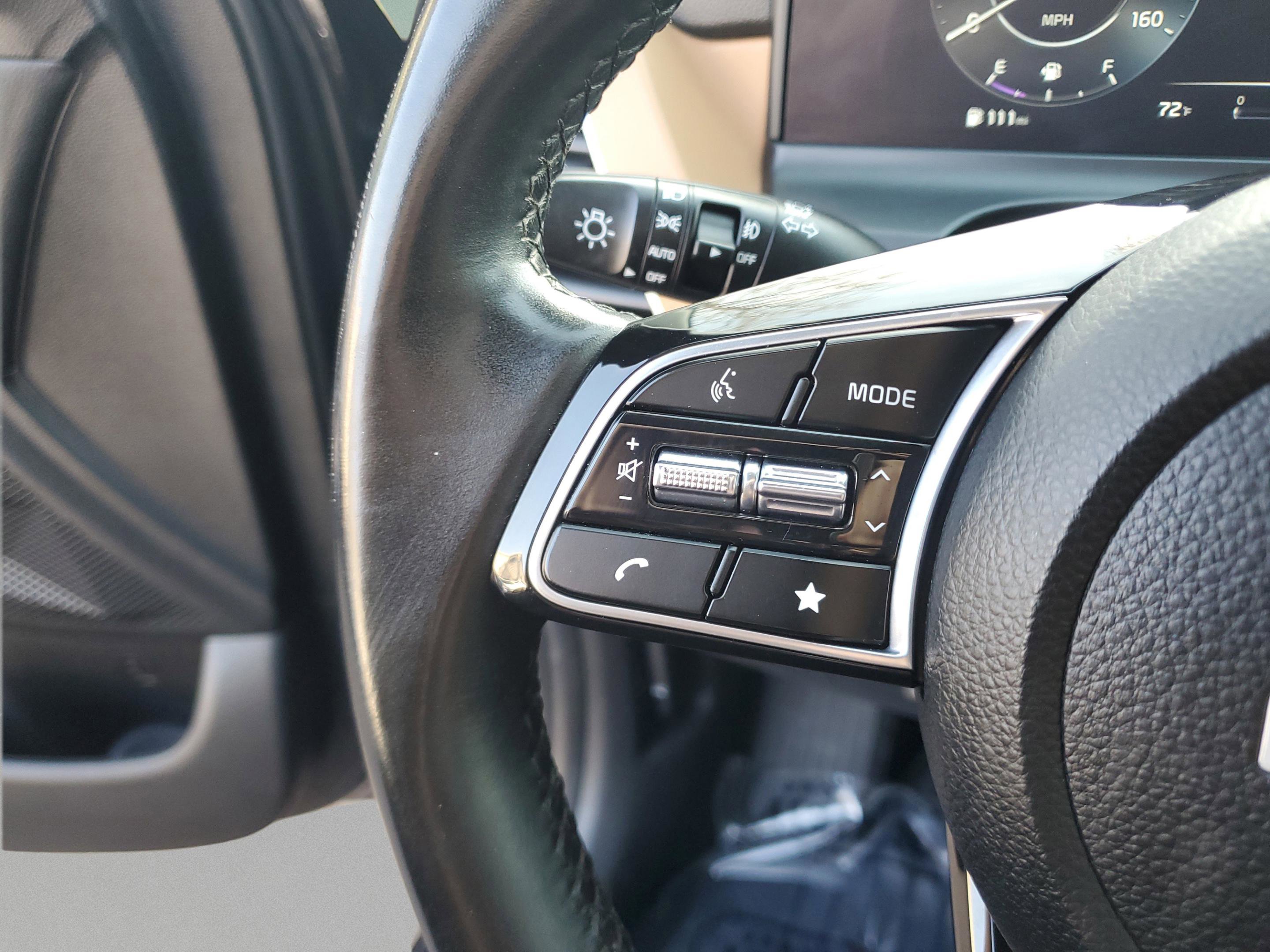 Certified 2024 Kia Seltos EX image 30