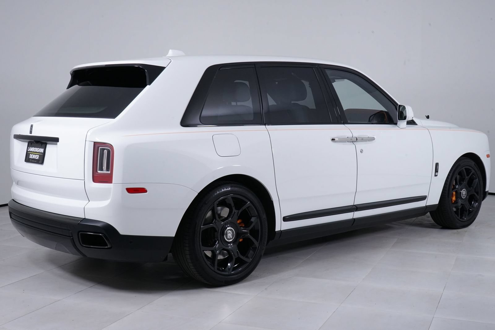 Used 2022 Rolls-Royce Cullinan Black Badge w/ Dark Exterior Package AWD/4WD image 7