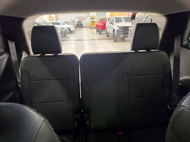 Used 2020 Chevrolet Traverse LT AWD/4WD image 38