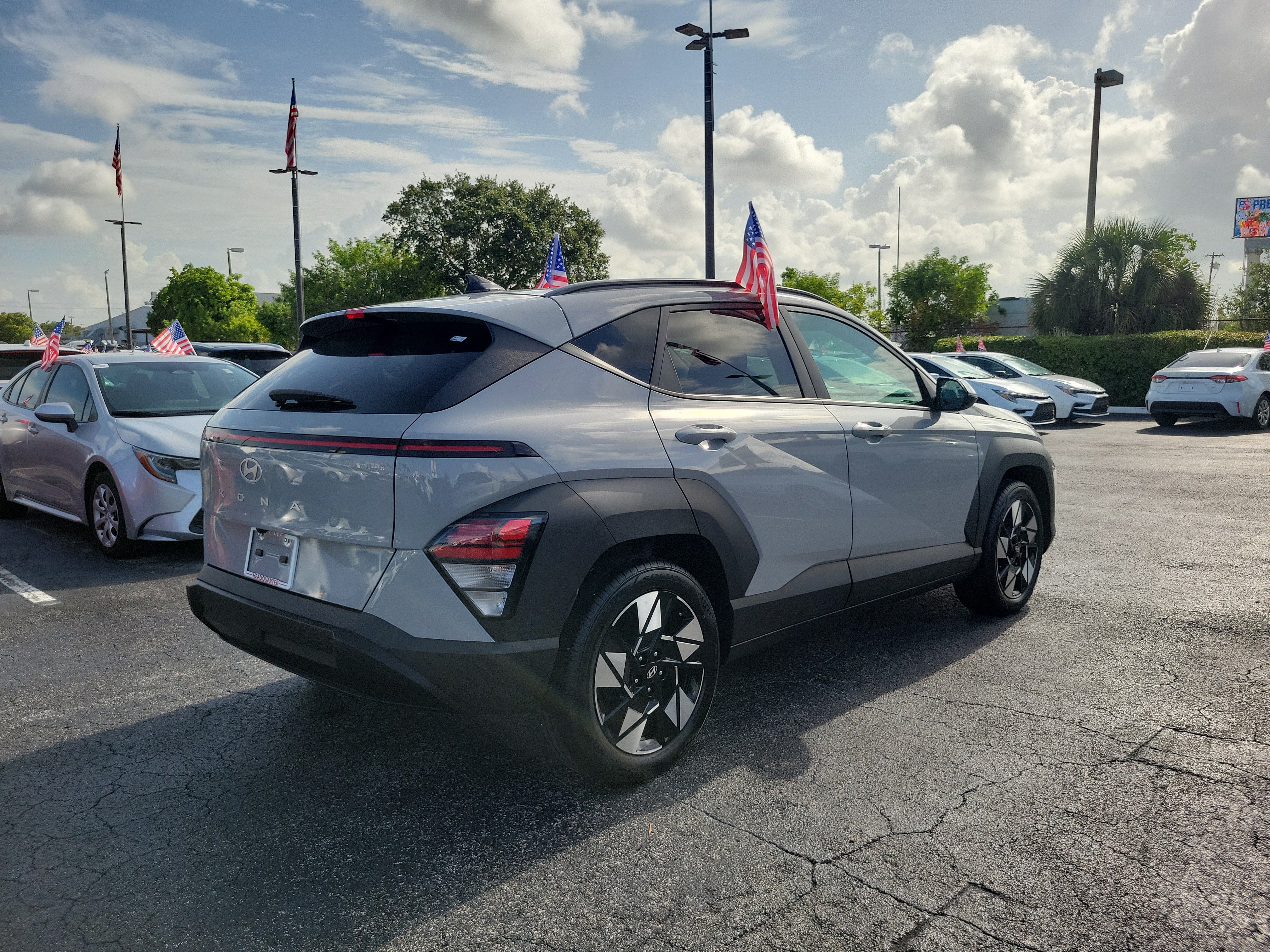 Used 2024 Hyundai Kona SEL FWD image 12