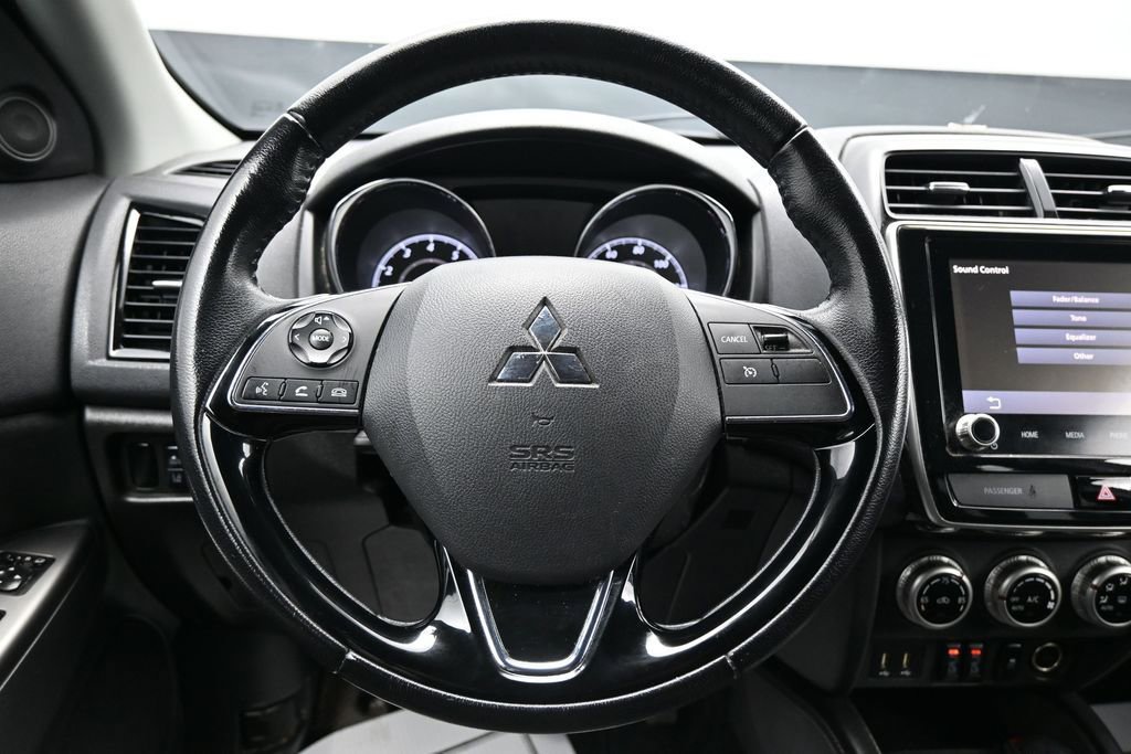Used 2020 Mitsubishi Outlander Sport SE FWD image 14