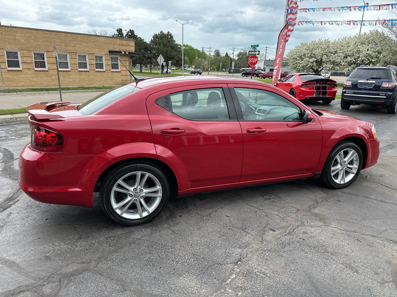 Used 2011 Dodge Avenger Heat FWD image 6