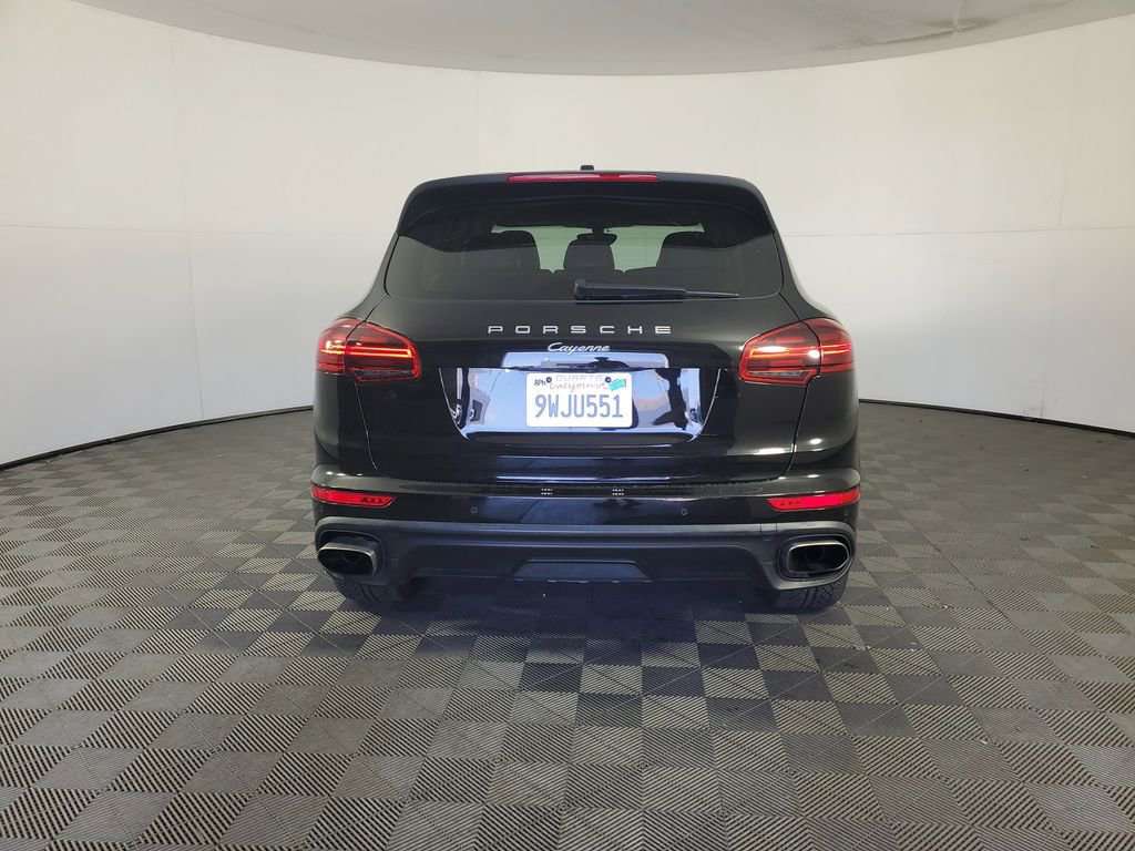 Used 2018 Porsche Cayenne Platinum Edition w/ Premium Package image 5