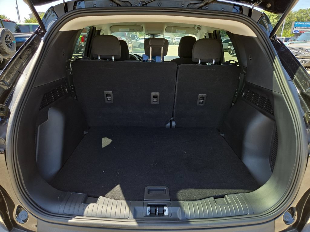 Used 2025 Ford Escape Active w/ Tech Pack #1 FWD image 14