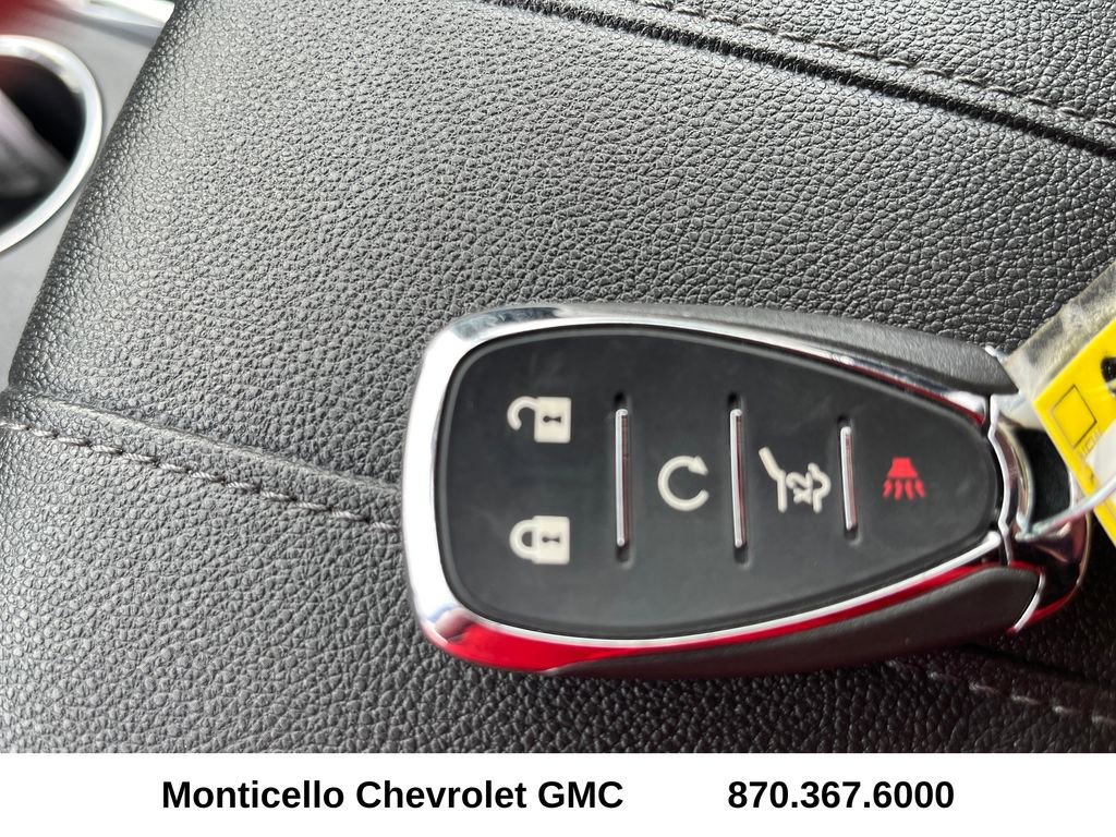 Used 2023 Chevrolet Traverse LT FWD image 22
