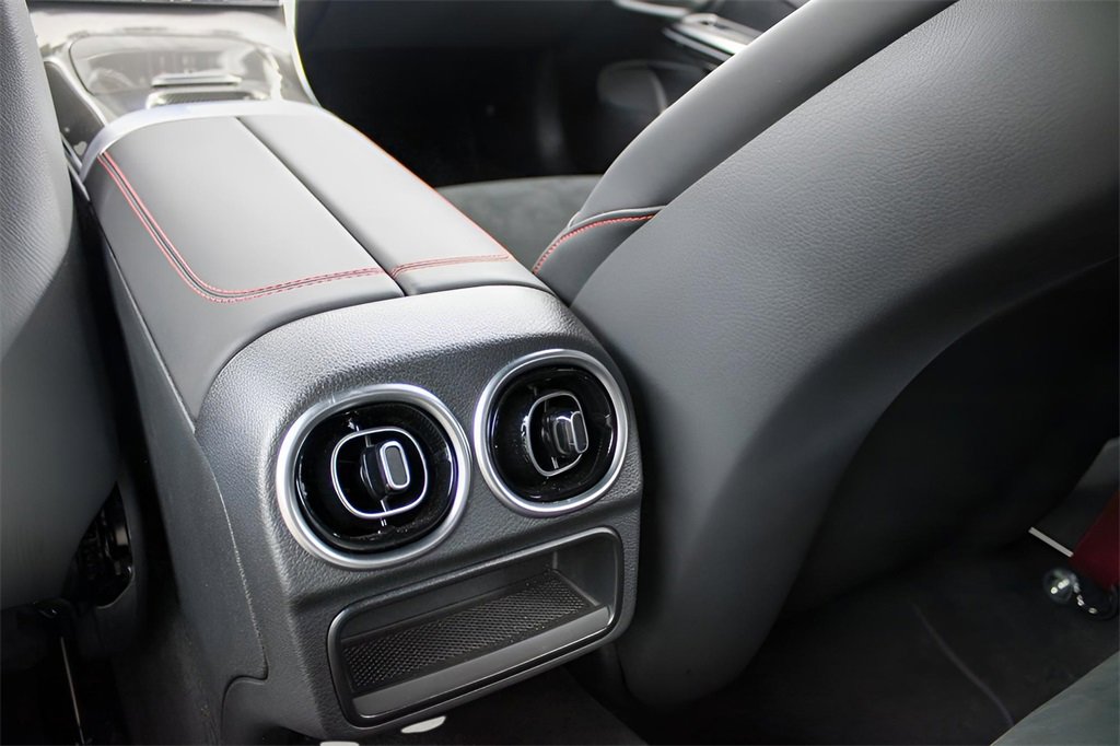 Used 2025 Mercedes-Benz CLE 53 AMG 4MATIC Cabriolet image 31