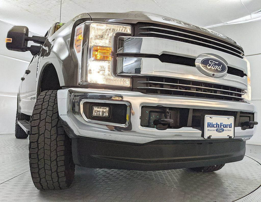 Certified 2019 Ford F250 Lariat w/ Lariat Value Package AWD/4WD image 23