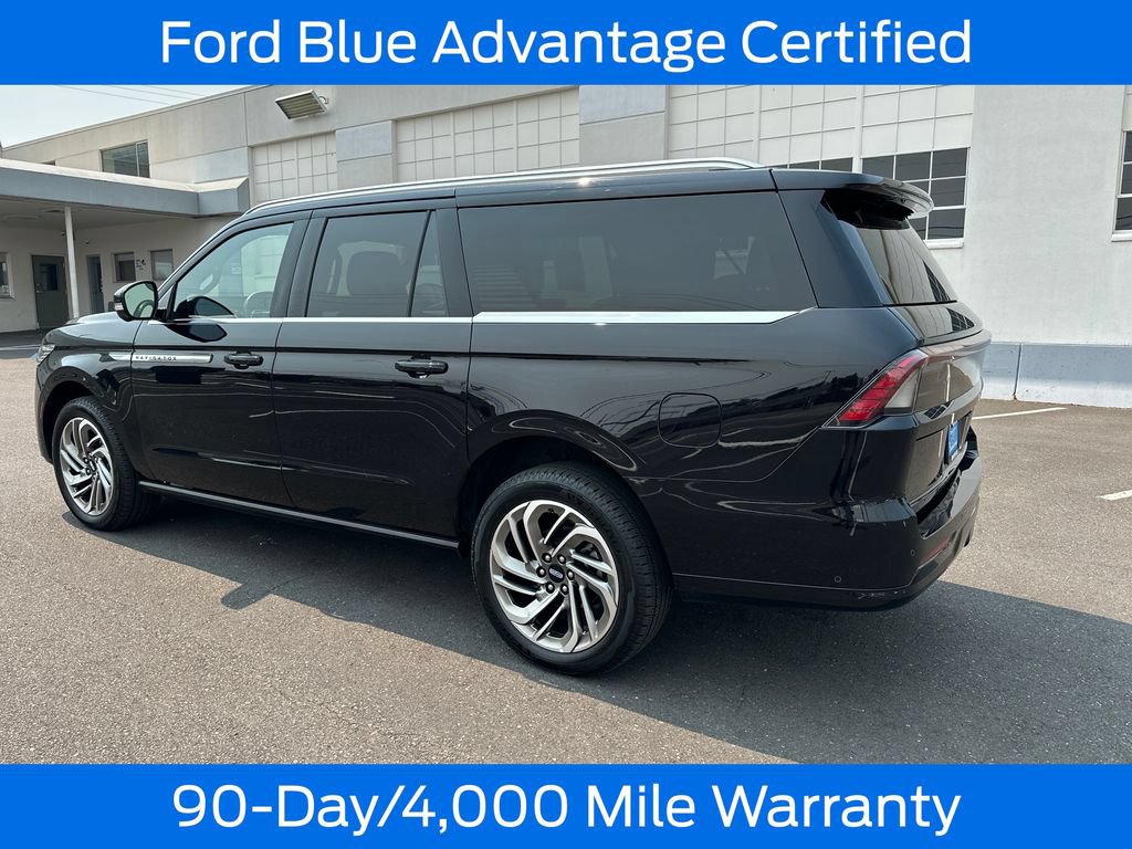 Used 2025 Lincoln Navigator L Reserve AWD/4WD image 5