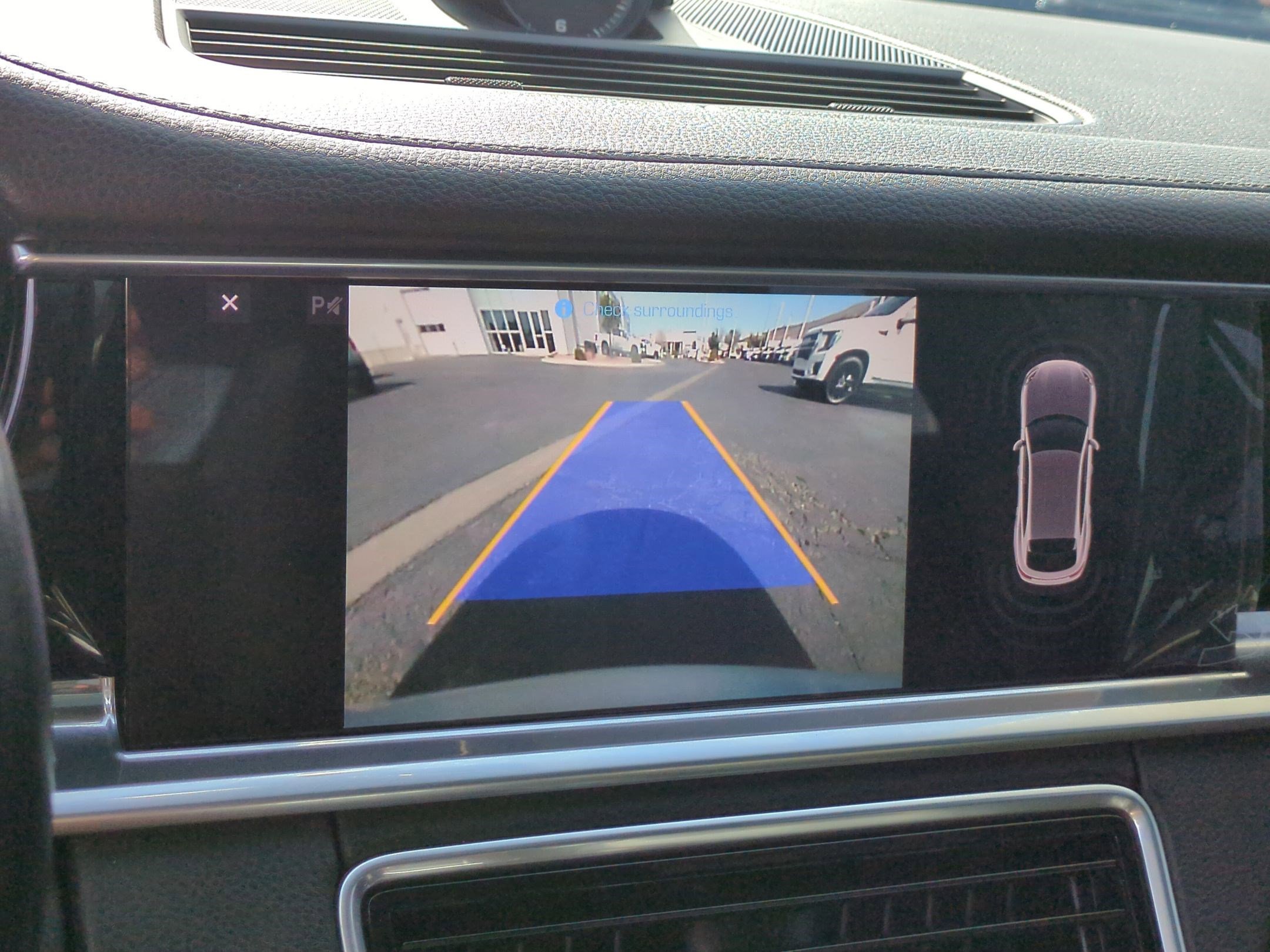 Used 2018 Porsche Panamera 4 image 25