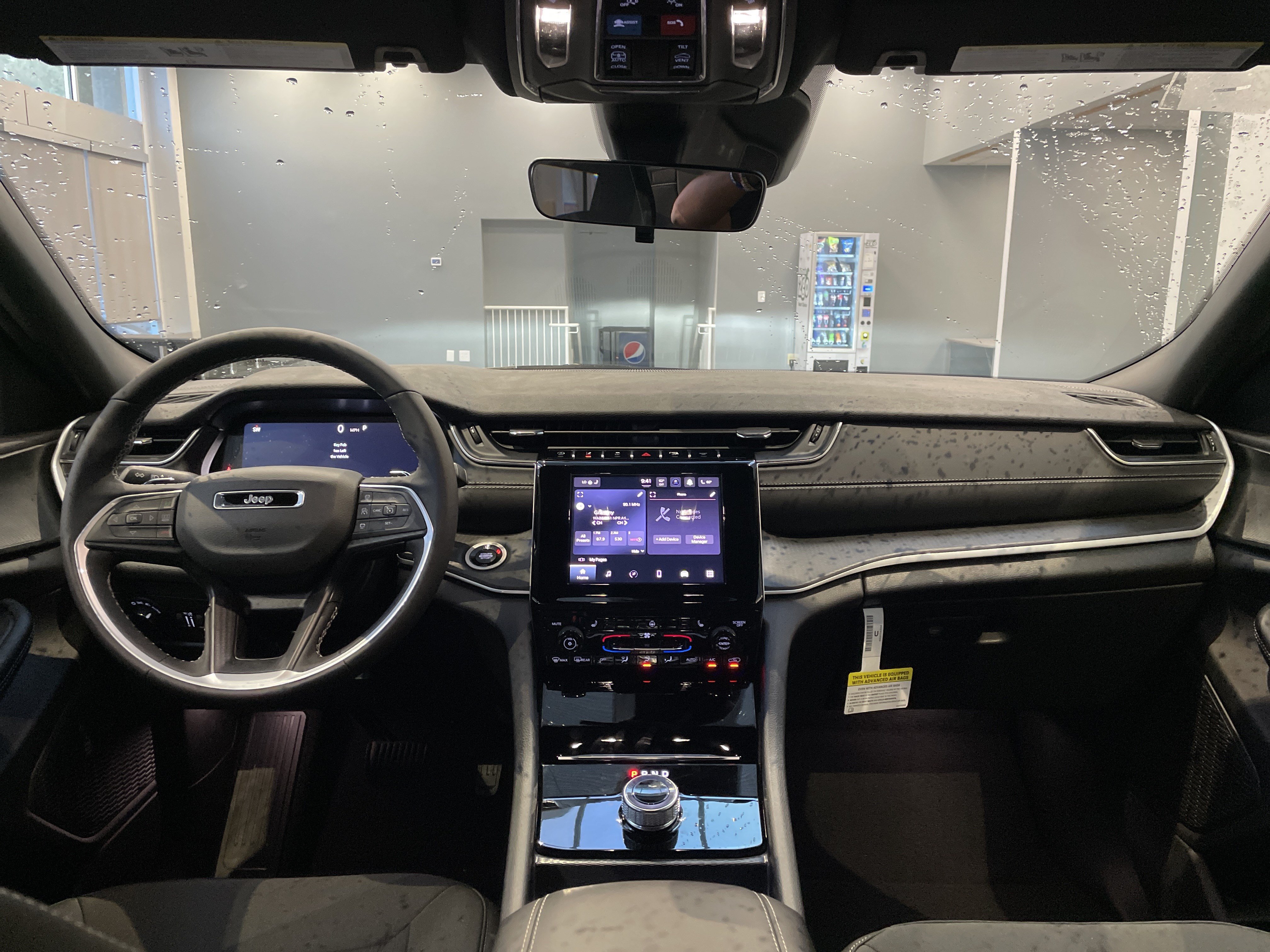 New 2025 Jeep Grand Cherokee Laredo RWD image 30