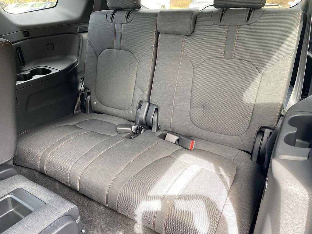 New 2026 Honda Pilot Sport image 26