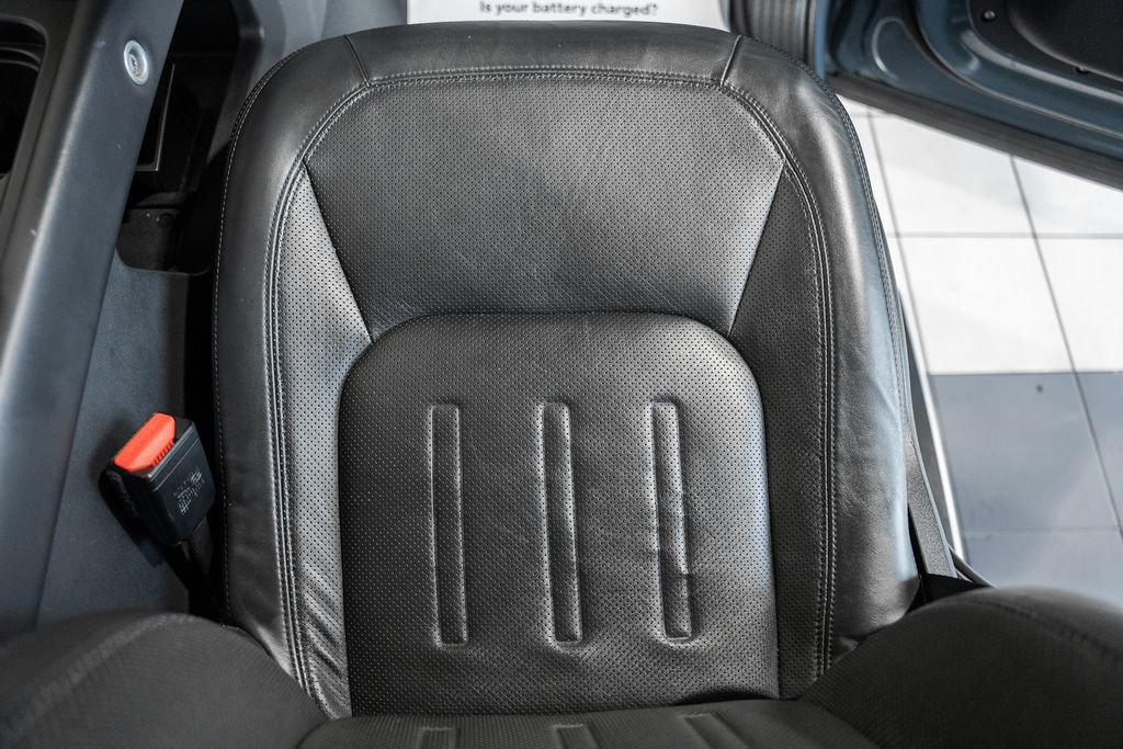 Used 2020 Land Rover Defender 110 HSE image 31