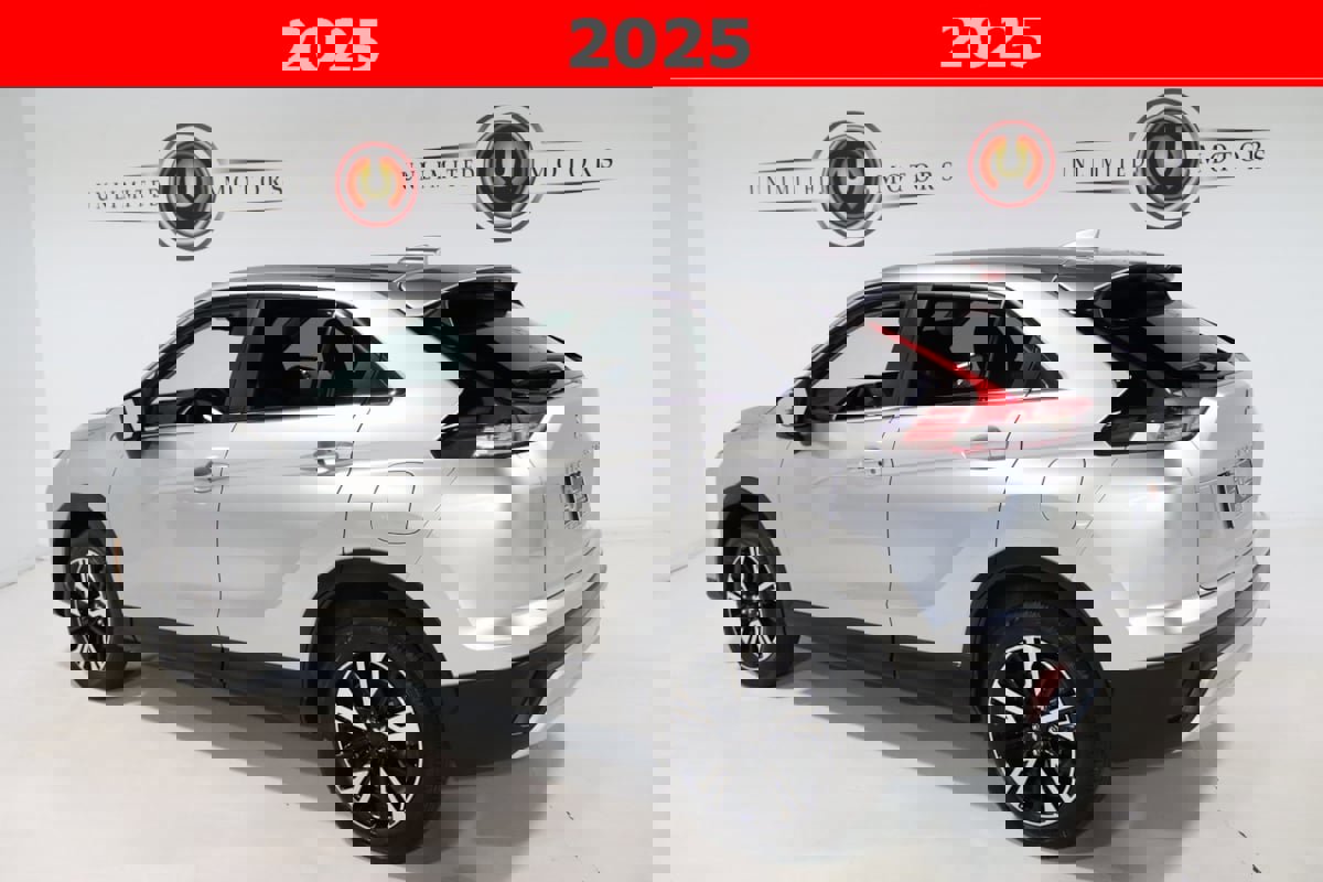 Used 2025 Mitsubishi Eclipse Cross SE image 3