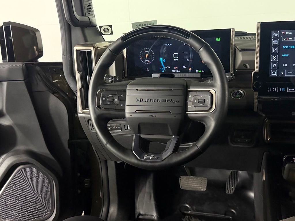 Used 2025 GMC Hummer EV 2X AWD/4WD image 33