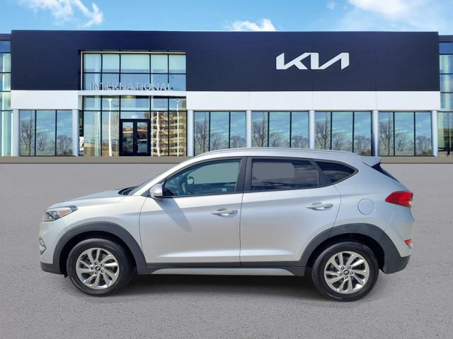 Used 2017 Hyundai Tucson SE w/ SE Popular Package 02 AWD/4WD image 4