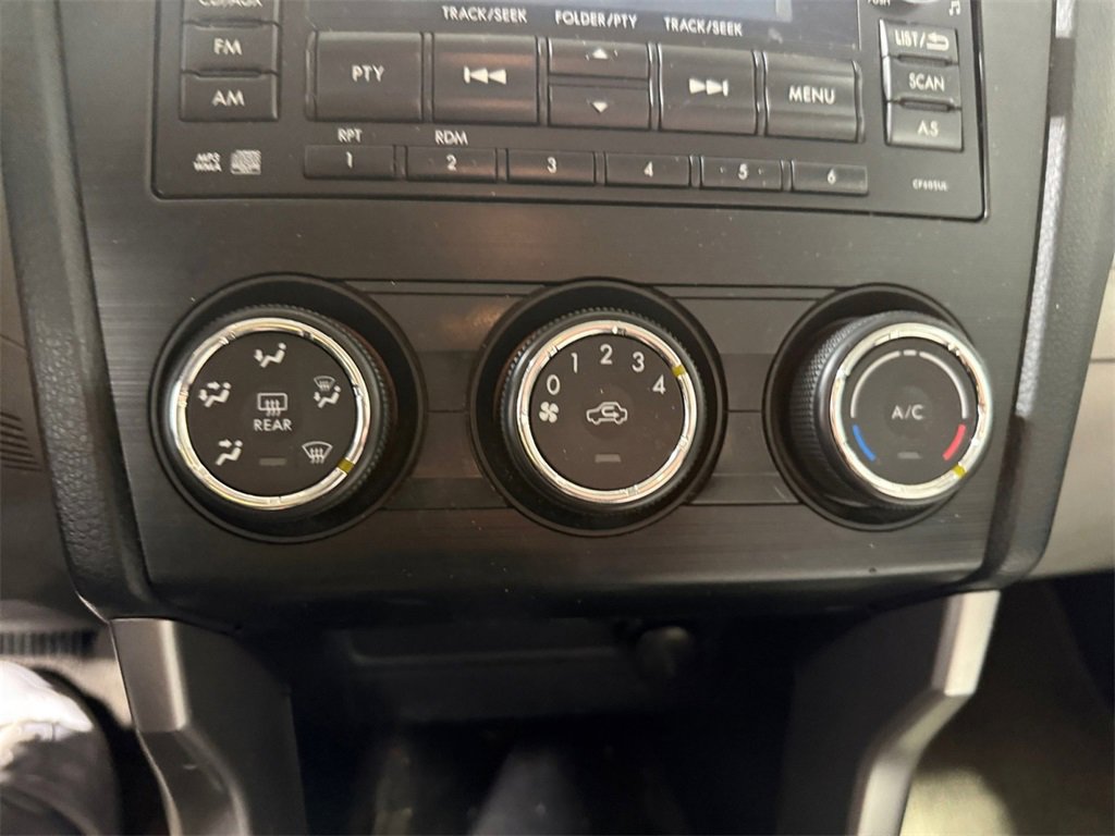 Used 2015 Subaru Forester 2.5i w/ Alloy Wheel Package image 31