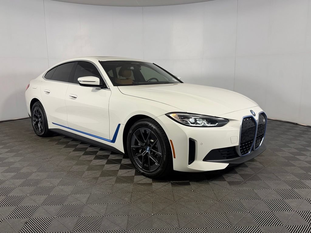 Used 2023 BMW i4 eDrive35 RWD image 4
