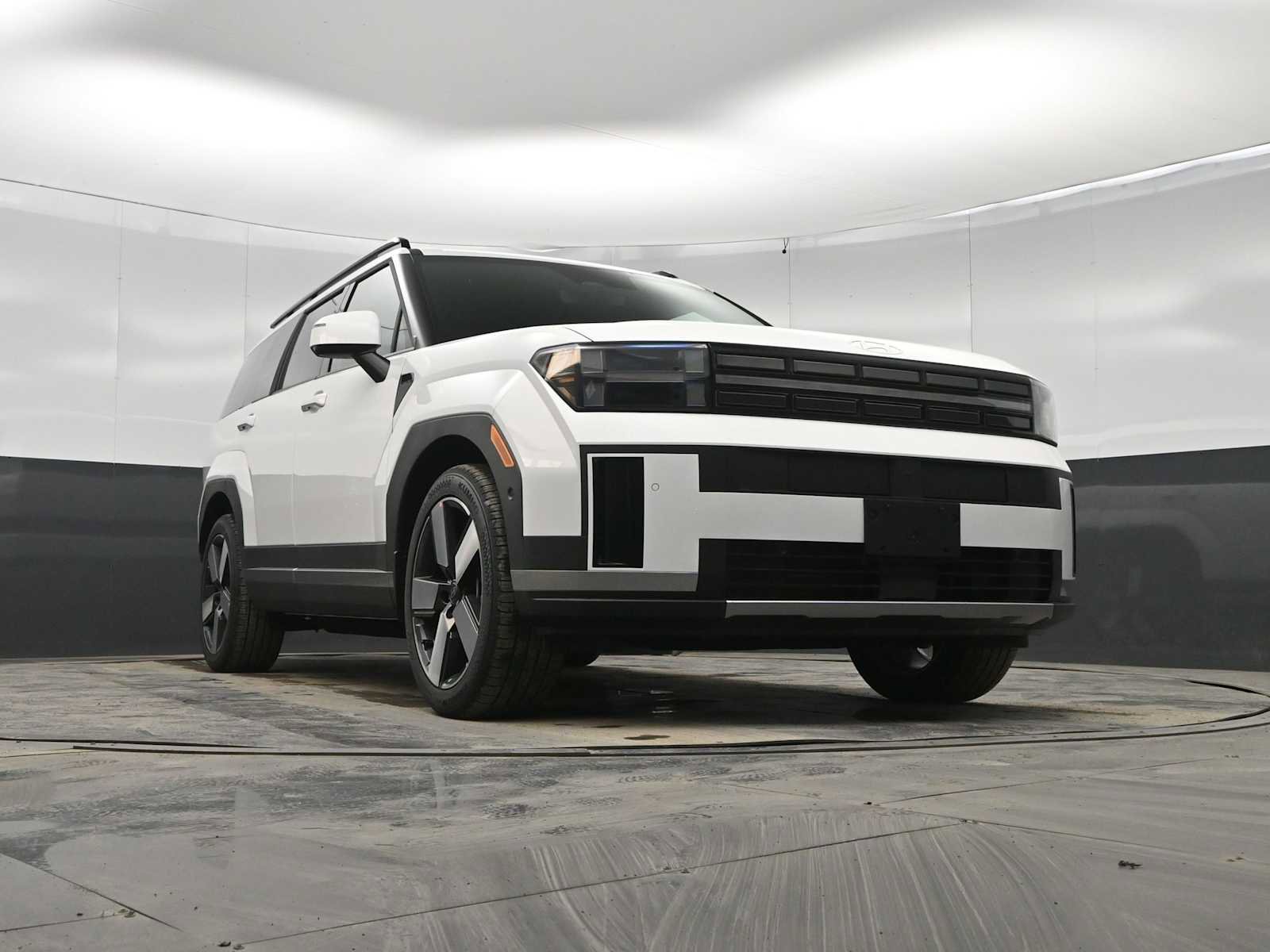 Certified 2026 Hyundai Santa Fe Limited AWD/4WD image 32