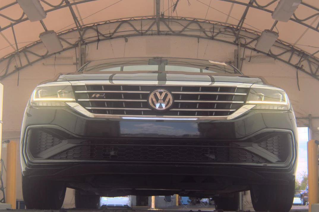 Used 2021 Volkswagen Passat 2.0T R-Line FWD image 17