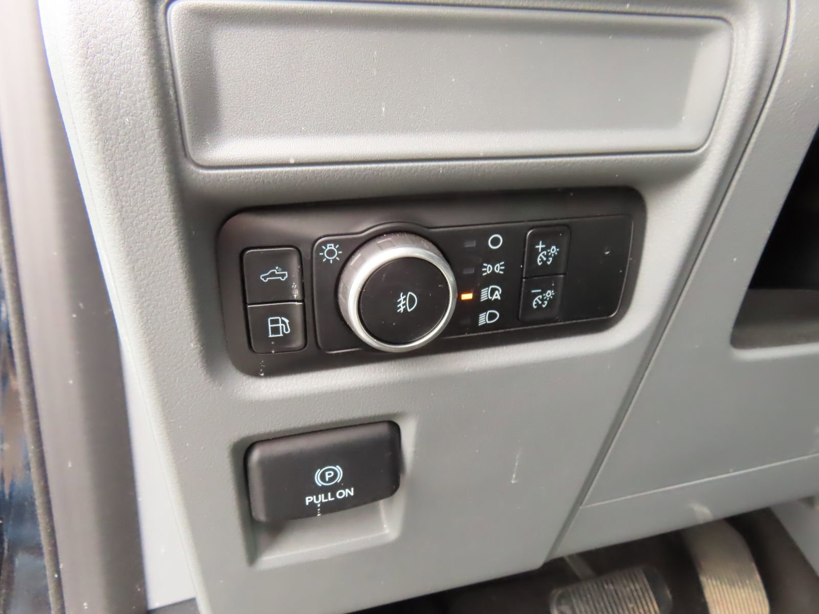 Certified 2024 Ford F150 XLT w/ Mobile Office Package image 14