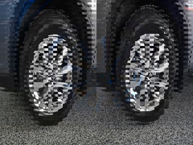 Used 2020 Nissan Rogue S w/ Special Edition Package image 3