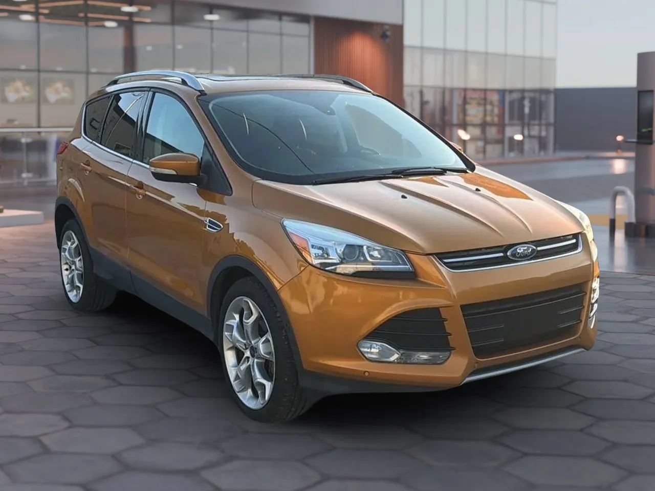 Used 2016 Ford Escape Titanium w/ Equipment Group 301A FWD image 17